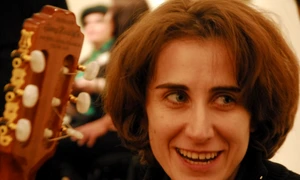 „Tot cîntînd, am uitat că plîngeam”   interviu jpeg