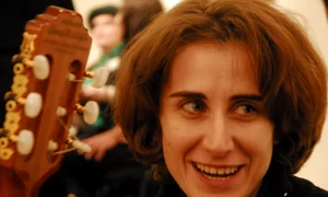 „Tot cîntînd, am uitat că plîngeam”   interviu jpeg