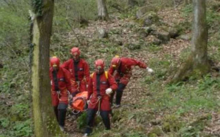 Braşov: Cadavrul tinerei care a decedat în Bucegi a fost recuperat