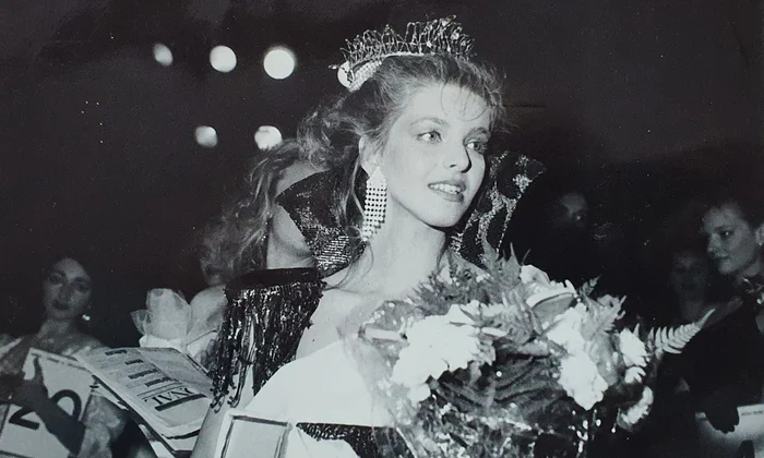 Bianca Brad la concursul Miss Printesa Frumusetii, 1990   Facebook 4 jpg