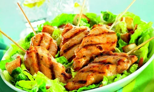 salata verde cu piept de pui 580x400 jpeg