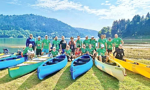 Grupul curajoşilor,  înaintea startului  jpeg
