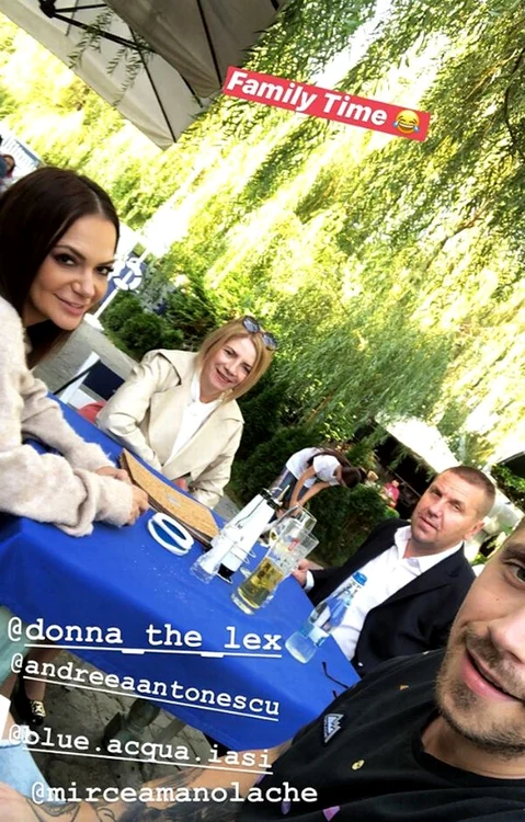 Andreea Antonescu, la masă cu iubitul ei Ştefan şi părinţii lui Doina şi Mircea Manolache