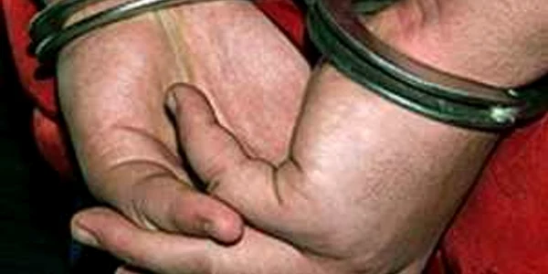 O firmă din judeţul Olt ar fi vândut produse de stingerea incendiului fără acte unui liceu din sectorul 4