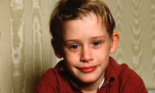 1 singur acasa jpg jpeg