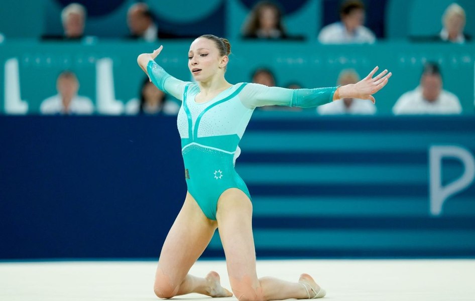 Gimnasta Ana Maria Bărbosu a obținut două medalii de argint la un concurs în Italia