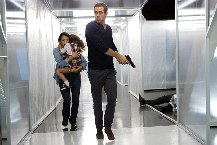 
    Ryan Reynolds (38 de ani) joacă rolul principalfoto: Endgame Entertainment  