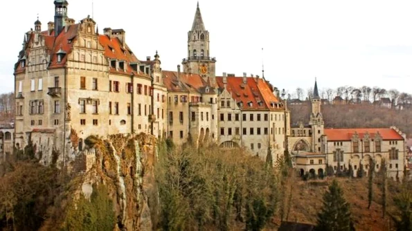 Castelul tinereţii lui Carol I, pe care l a părăsit în Germania pentru a deveni Regele României jpeg