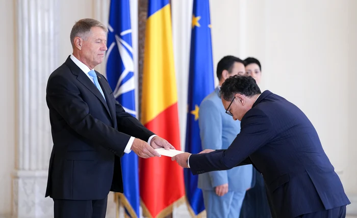Klaus Iohannis la primirea scrisorilor de acreditare ale unor ambasadori străini FOTO Presidency