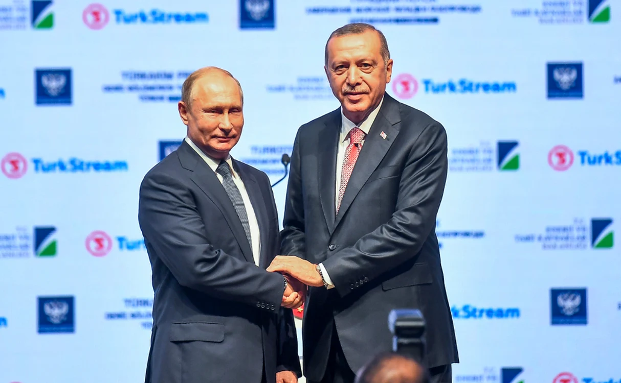 Vladimir Putin și Recep Tayyip Erdogan au o relație care îngrijorează Vestul. FOTO Shutterstock