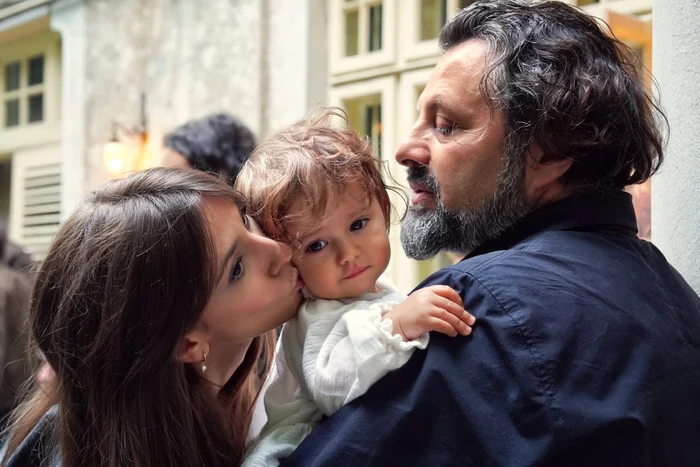 
    Dana Rogoz, soțul și fiicafoto:danarogoz.com  