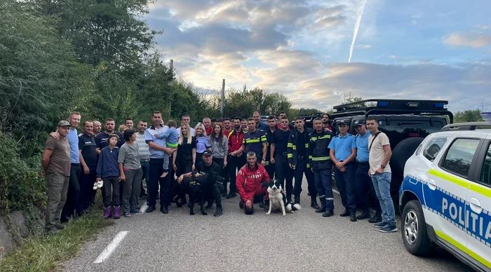 Zeci de persoane au participat la căutări Foto: IPJ Gorj