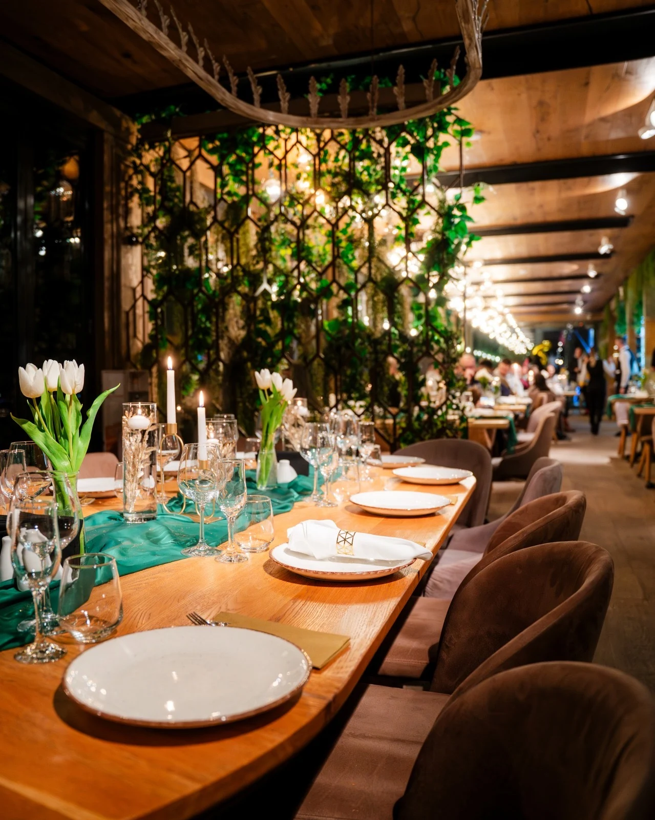 Patronii de restaurante, revoltați de noile reguli ISU: Autorizația pentru 200 mp ne închide afacerile