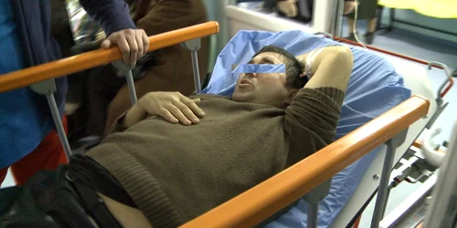 Victima a fost transferata la Iasi 