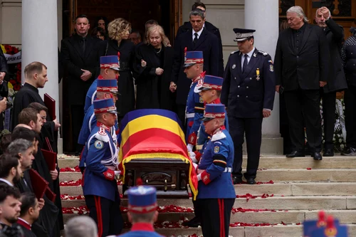 Mircea Lucescu este condus pe ultimul drum / foto: Inquam Photos / Octav Ganea
