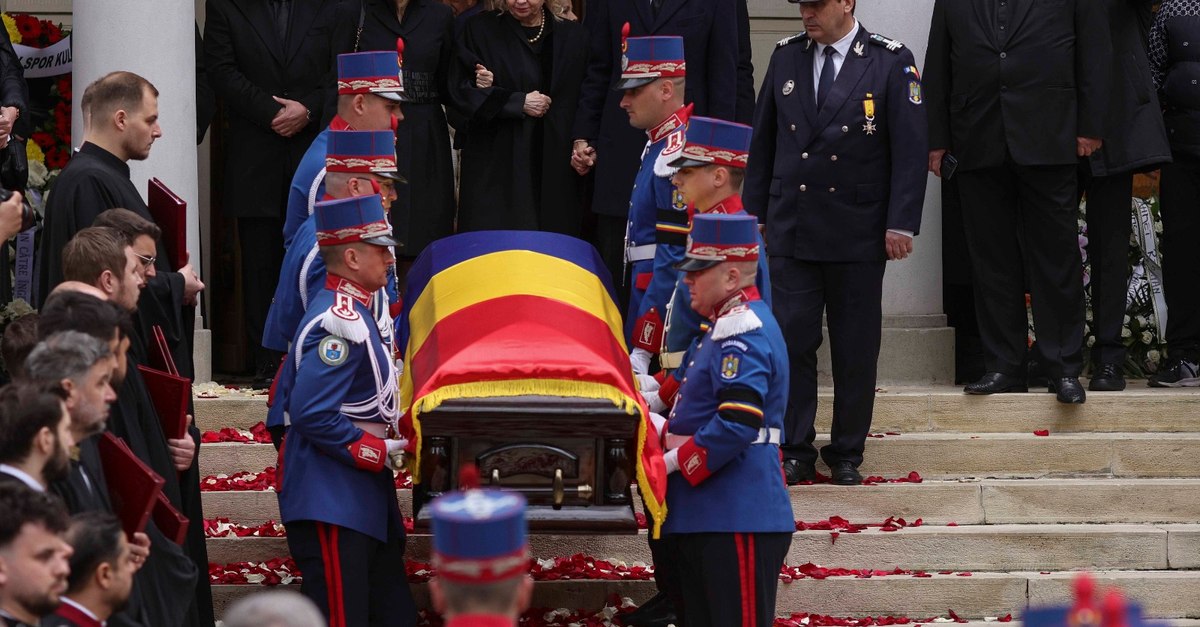 Emoții profunde la înmormântarea lui Mircea Lucescu