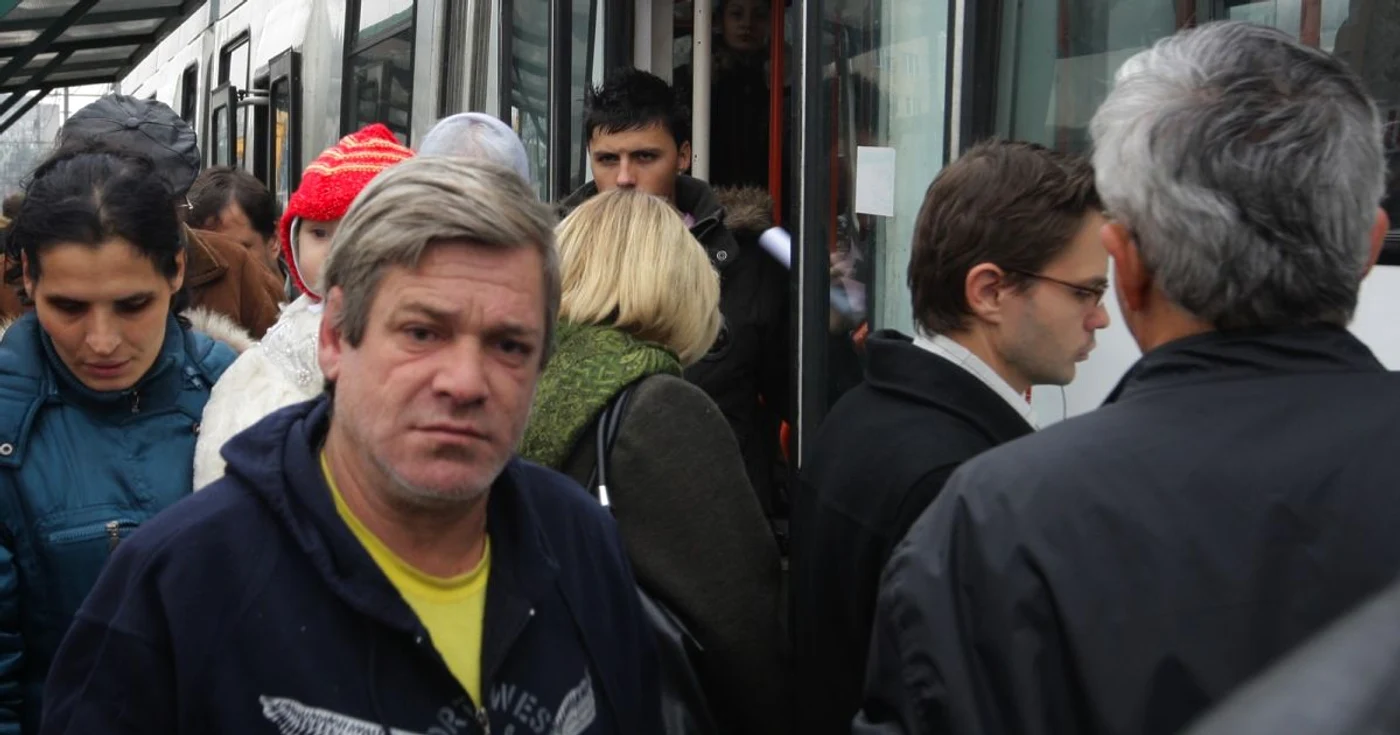 Poliţiştii de la Transporturi patrulează pe rutele turistice