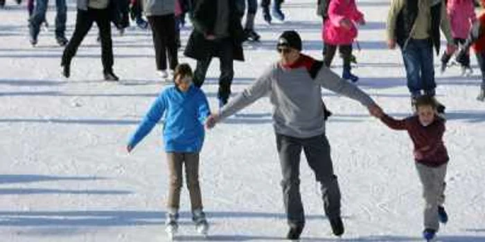 Investiţia în modernizarea patinoarului costă 890.000 de euro. FOTO Adevărul.