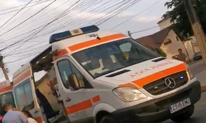 Una dintre tinere, în stare de șoc, le povestește polițiștilor ce s a întâmplat png
