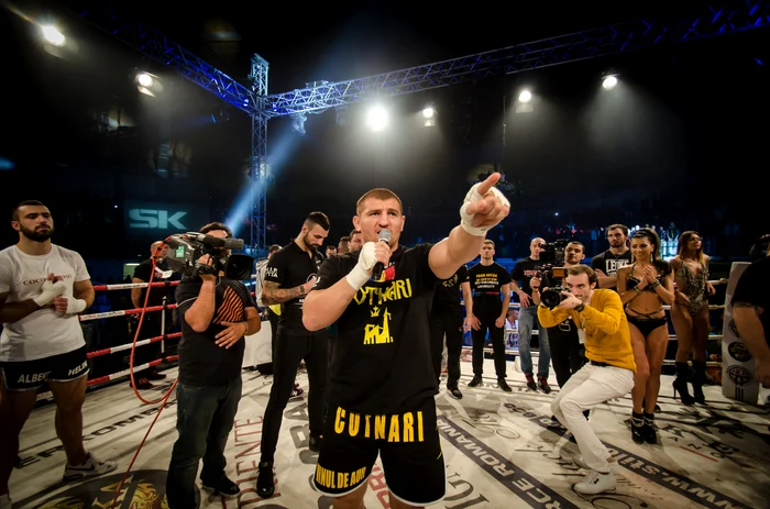 
    Badr HariFoto Click!  