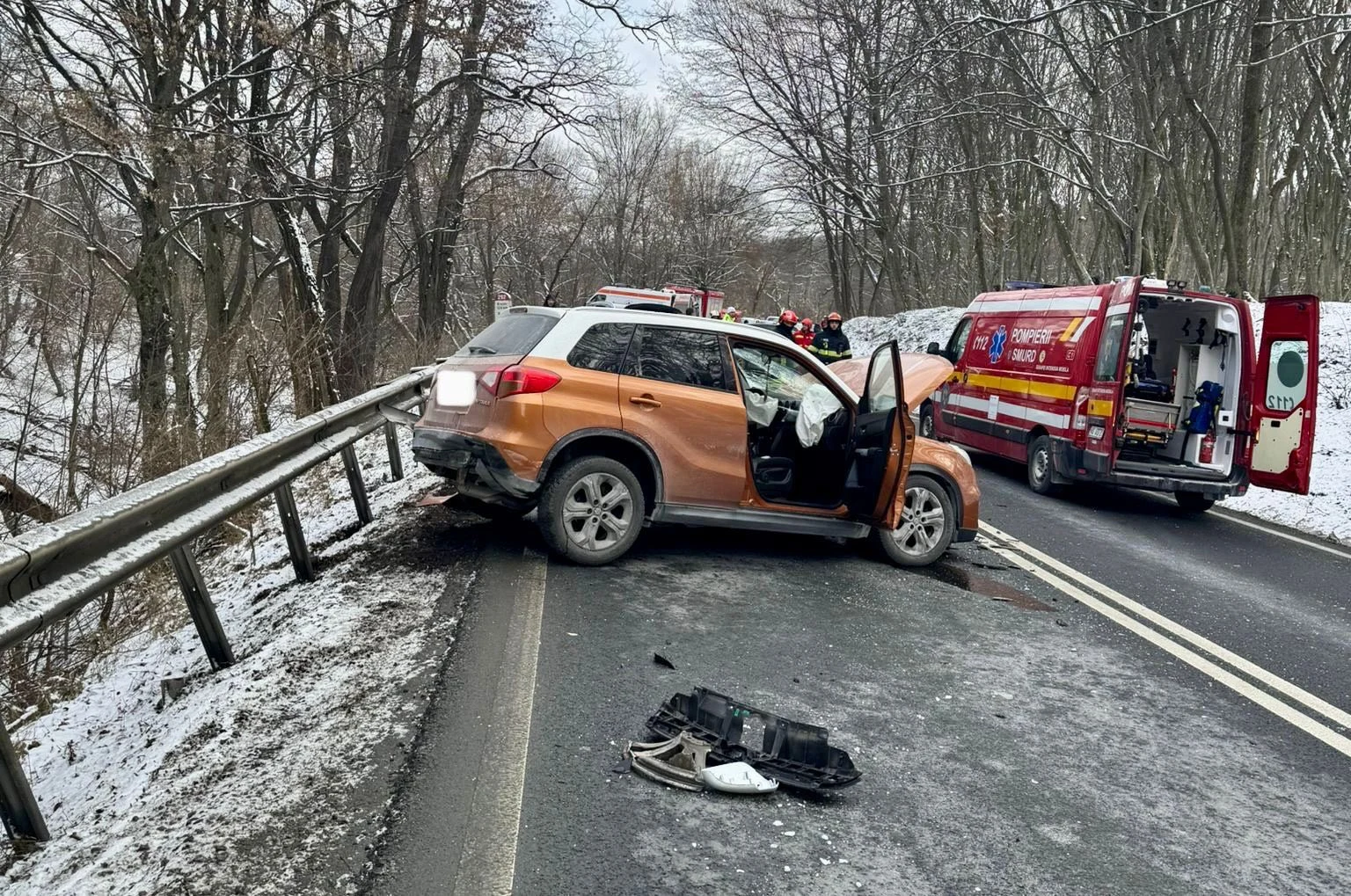 O șoferiță a intrat într-o mașină de pe contrasens: cinci persoane rănite și trafic blocat pe DN1, în Sibiu