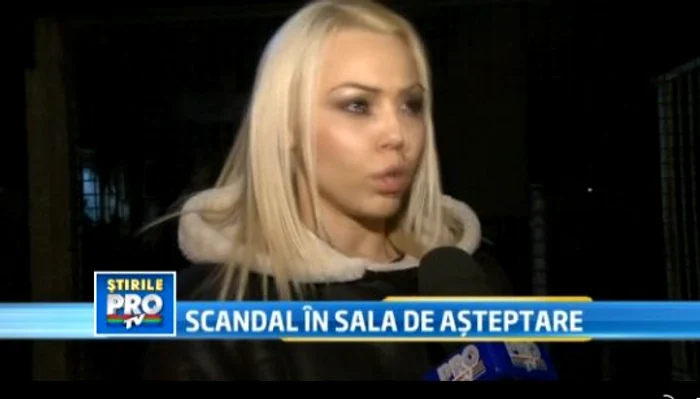 
    Denisa a povestit pentru Ştirile Pro TV întâmplarea din Aeroportul Otopeni.  