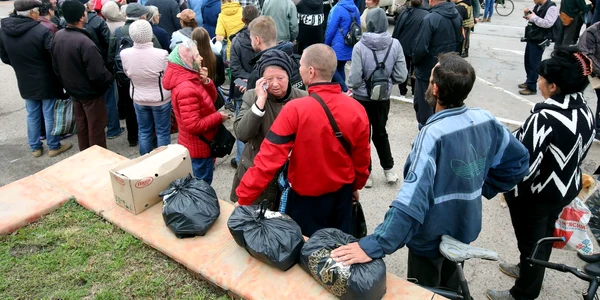 Ajutoare umanitare pentru locuitorii din Balakliia, eliberați de sub ocupație rusă FOTO Profimedia 