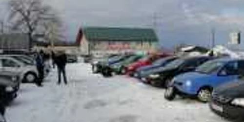 Bazarul auto a fost verificat de poliţişti