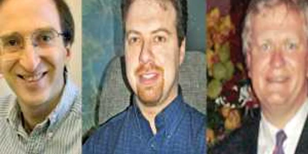 Laureaţii Premiului Nobel pentru Fizică: Saul Perlmutter (SUA), Adam G. Riess (SUA) şi Brian P. Schmidt (SUA/Australia)