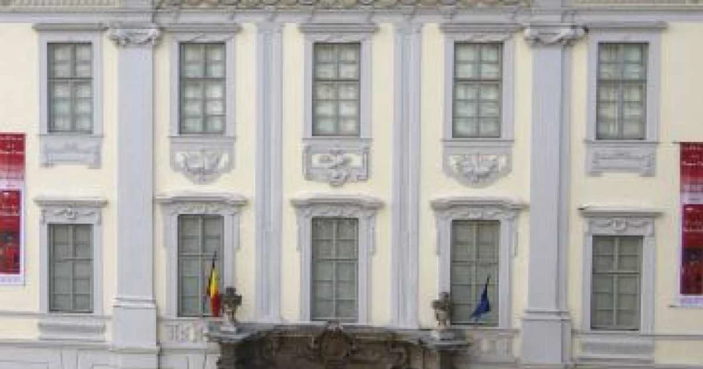 Sibiu: Muzeul Brukenthal, magnet pentru turiştii care ajung în Sibiu