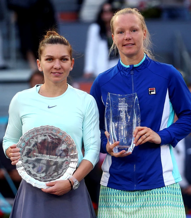 
    Olandeza Kiki Bertnes a învins-o pe Simona în două seturiFoto: EPA  