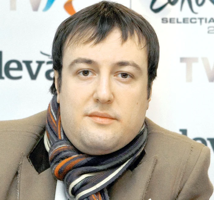 
    Călin a fost  sâmbătă  la cimitir  