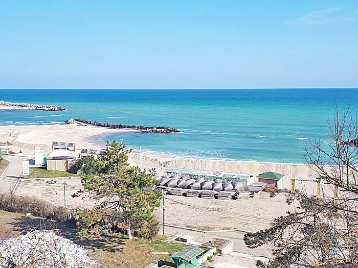 Plajele sunt, din păcate, foarte afectate de eroziune