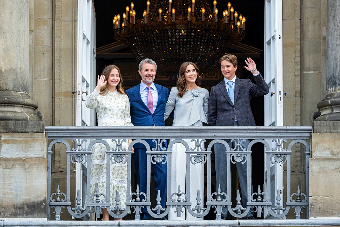 Regele Frederik al X lea al Danemarcei cu Regina Mary, Prințul Vincent și Prințesa Josephine, Foto GettyImages (5) jpg