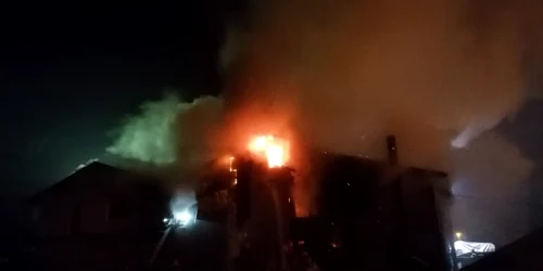 incendiu cabana vatra dornei 