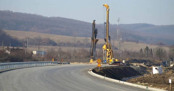 Şantierul autostrăzii. FOTO: Daniel Guţă. ADEVĂRUL.