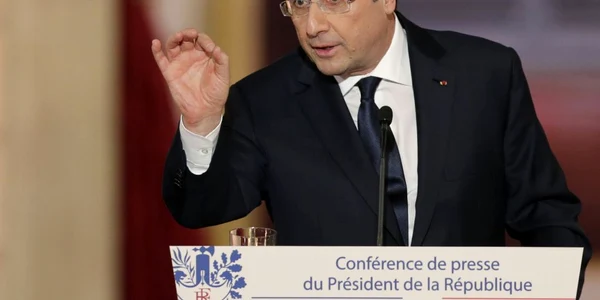  Francois Hollande in timpul discursului de la Palatul Elysee FOTO Reuters