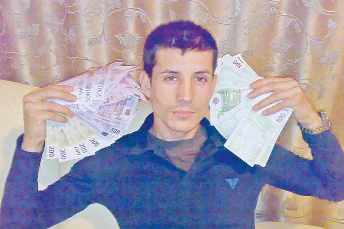 Joi dimineaţă, Cristian Roşu a intrat intenţionat  sub un tir cu maşina  în care se aflau copiii (Fotografii: Andreea Mitrache)