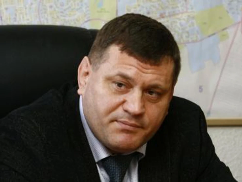 
    Primarul Sectorului 6, Cristian Poteraş  