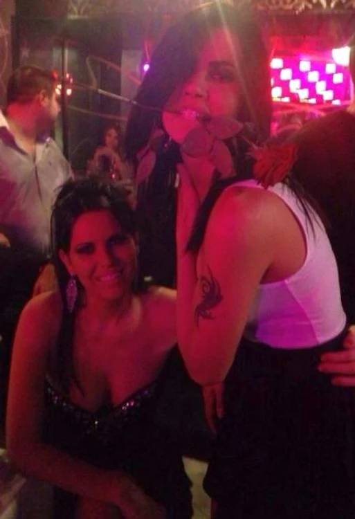 Raluca Macovei şi Oana Zăvoranu