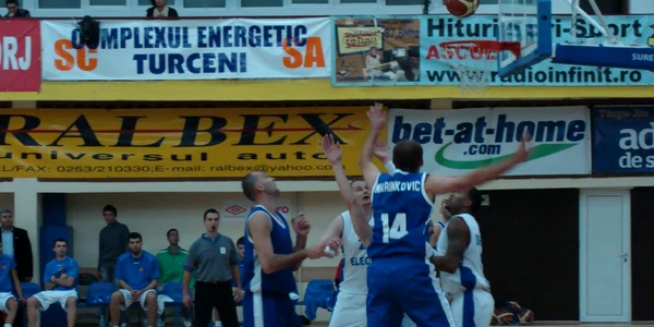 Baschetbaliştii gorjeni vor să facă spectacol