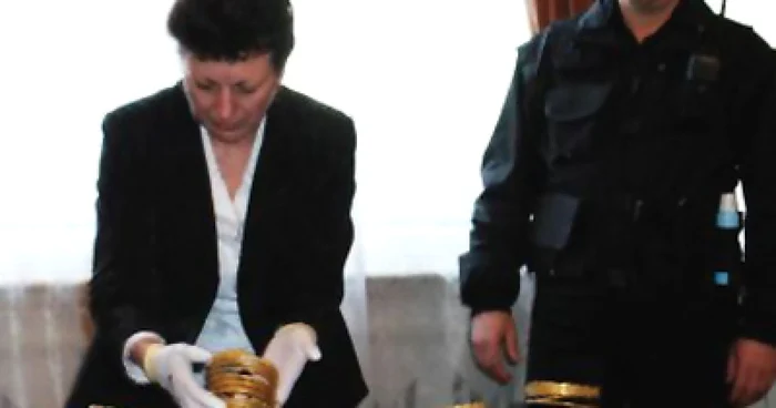 Hunedoara: ORAŞUL PE SCURT / Aurarii, aşteptaţi la tribunal