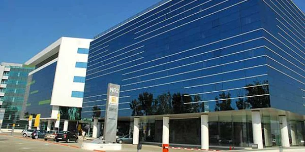 centrul renault titu