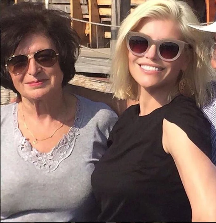 Loredana Groza, alături de mama ei, Leonida