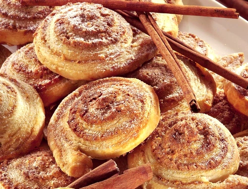 Cinnamon Rolls jpeg