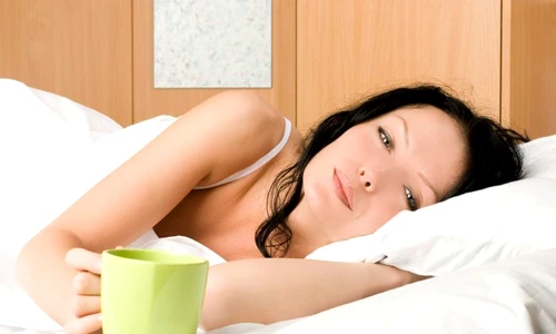 1 tipa in pat cu ceai shutterstock 21139996 jpg jpeg