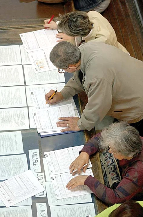 
    Contribuabilii nu mai sunt  obligaţi să plătească  impozitele abuzive   