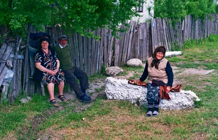 În lumea satului brăilean, informaţiile despre alegerea primarilor nu mai circulă la fel ca altădată FOTO Florentin Coman