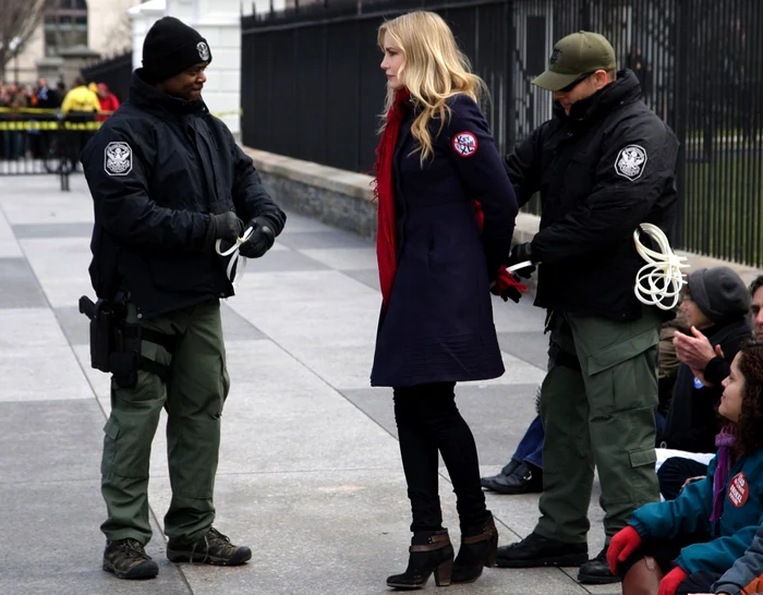 Daryl Hannah, în momentul arestării FOTO Reuters