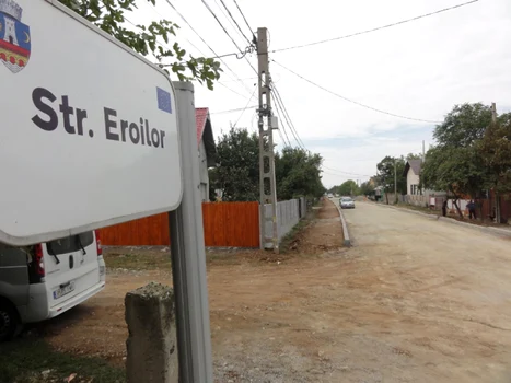 lucrari slatina eroilor